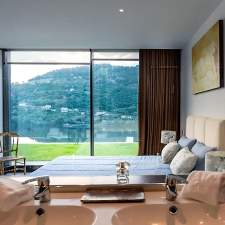 Feel Discovery Douro Cherry Villa