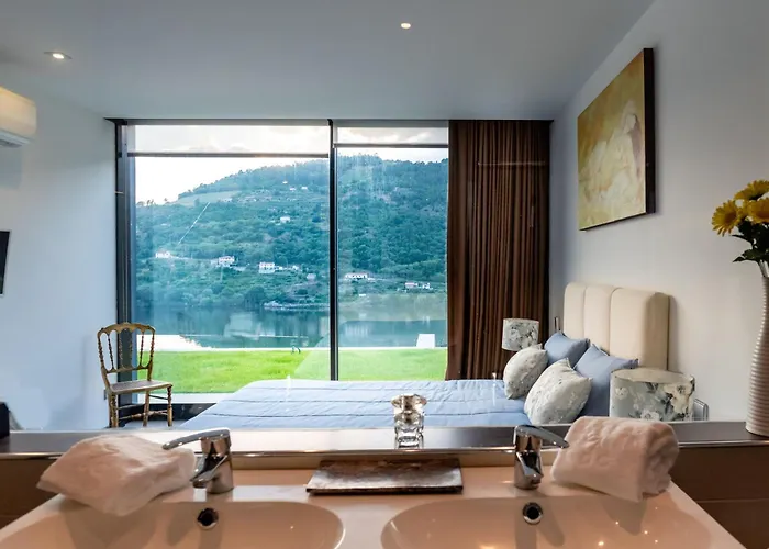 Feel Discovery Douro Cherry Villa