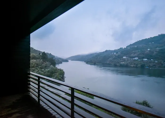 Villa Feel Discovery Douro Cherry